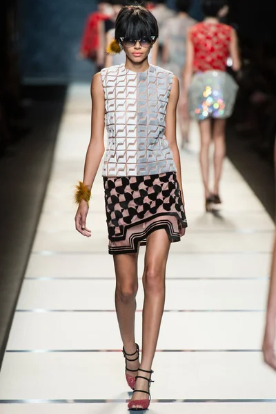 Look 44